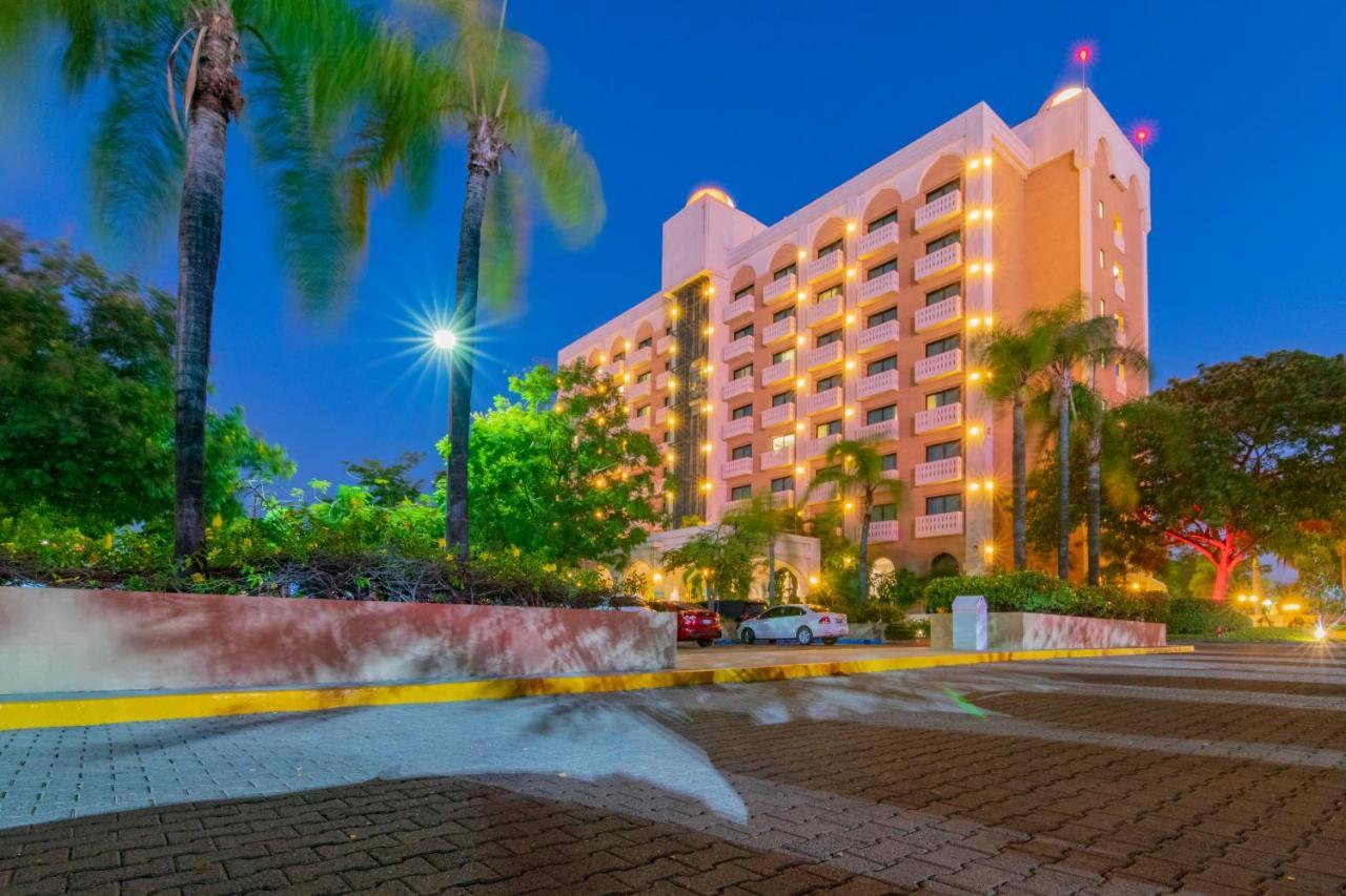 Hotel Lucerna Culiacán Extérieur photo